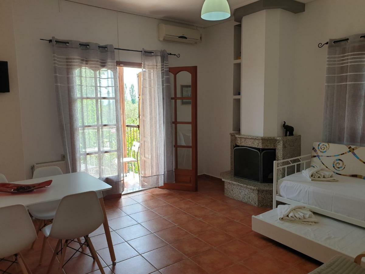 Iliachtides Apartment Kala Nera Exterior photo